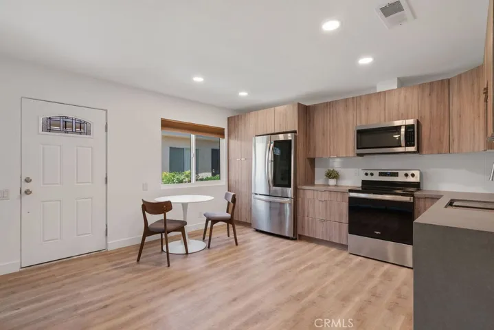 801 E Vista Chino 2, Palm Springs, California 92262