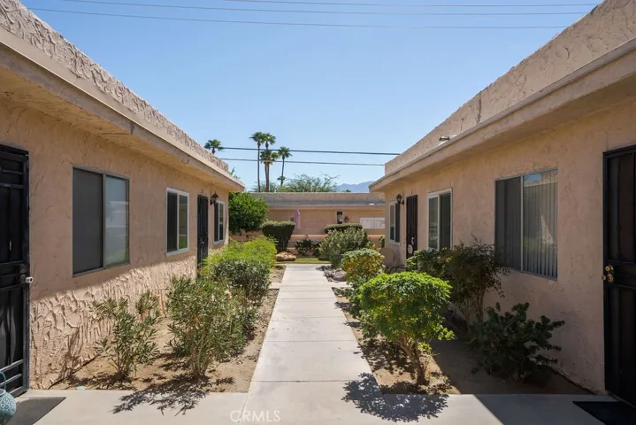 801 E Vista Chino 2, Palm Springs, California 92262