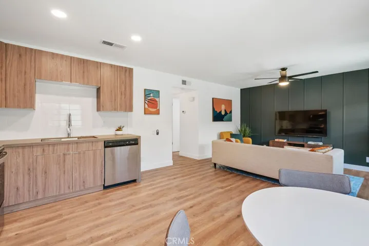 801 E Vista Chino 2, Palm Springs, California 92262