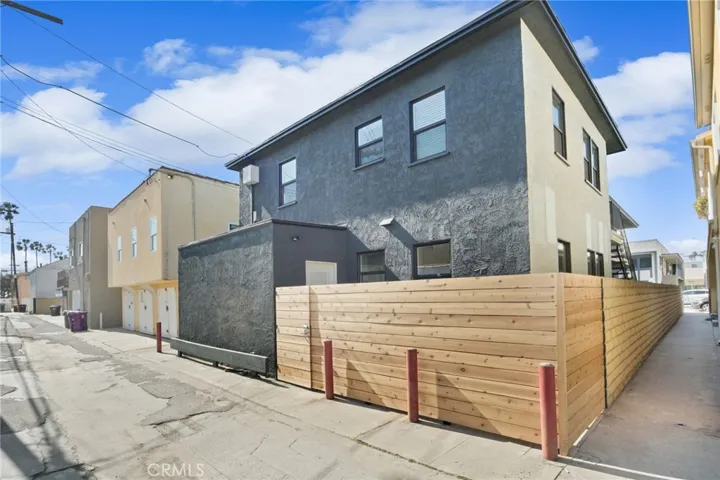 54 Ximeno Avenue, Long Beach, California 90803
