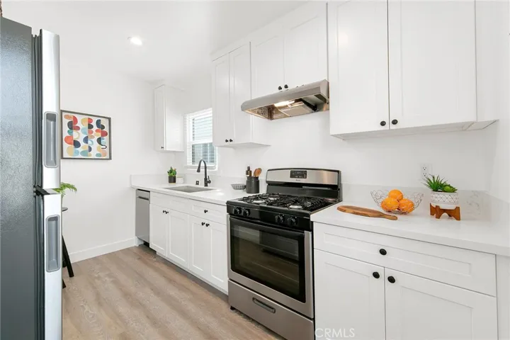 54 Ximeno Avenue, Long Beach, California 90803