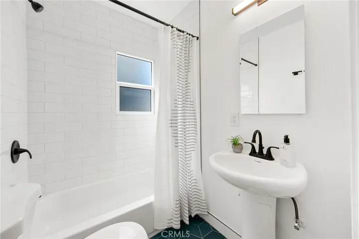 54 Ximeno Avenue, Long Beach, California 90803