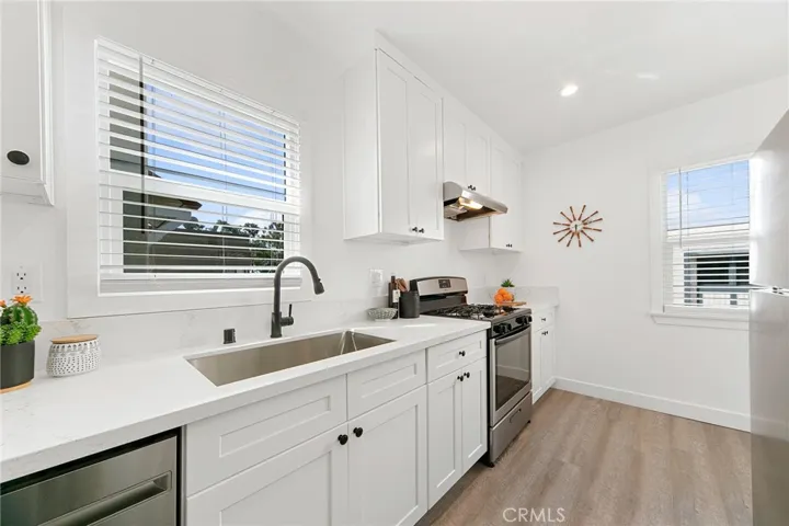 54 Ximeno Avenue, Long Beach, California 90803