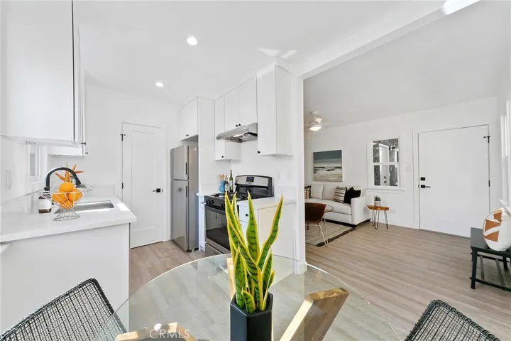 54 Ximeno Avenue, Long Beach, California 90803