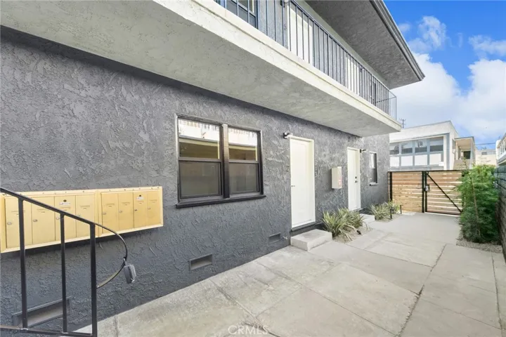 54 Ximeno Avenue, Long Beach, California 90803