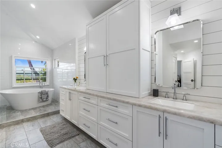 12 Belcrest, Laguna Niguel, California 92677