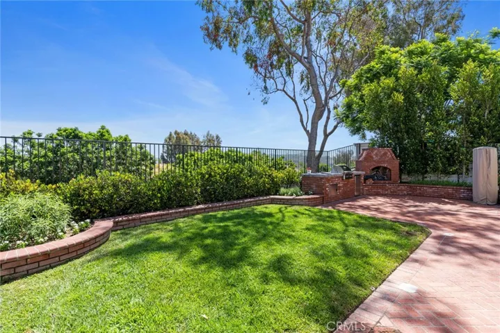 12 Belcrest, Laguna Niguel, California 92677