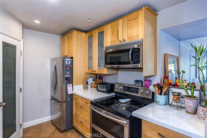 Upgraded Kitchen with quartz counters.