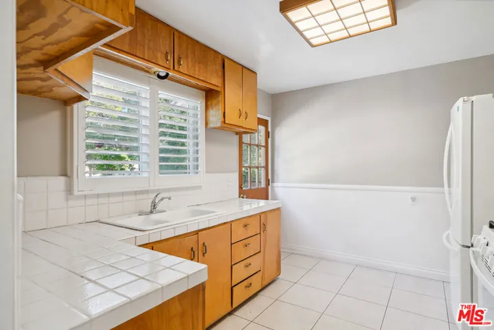 167 E San Jose Avenue, Claremont, California 91711
