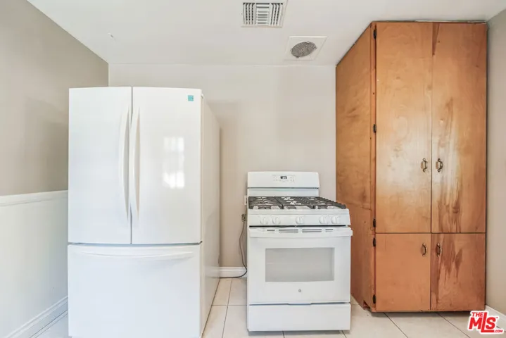 167 E San Jose Avenue, Claremont, California 91711