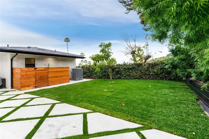 2950 Dona Emilia Drive, Studio City, California 91604