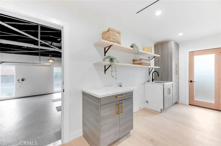 2950 Dona Emilia Drive, Studio City, California 91604