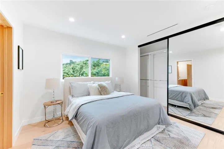 2950 Dona Emilia Drive, Studio City, California 91604