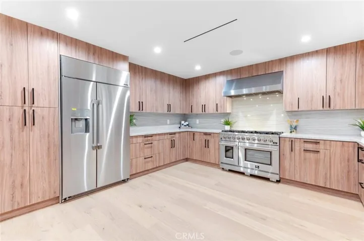 2950 Dona Emilia Drive, Studio City, California 91604