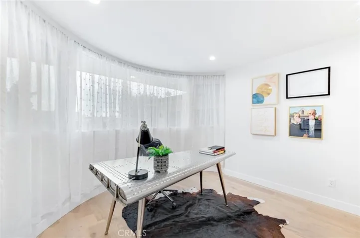 2950 Dona Emilia Drive, Studio City, California 91604