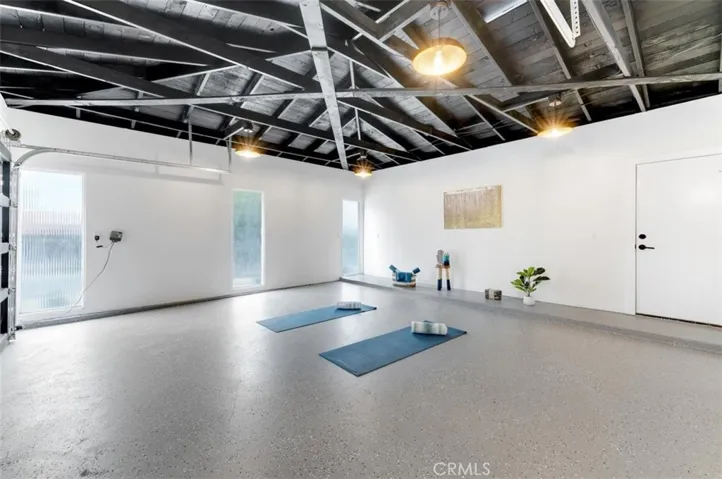 2950 Dona Emilia Drive, Studio City, California 91604