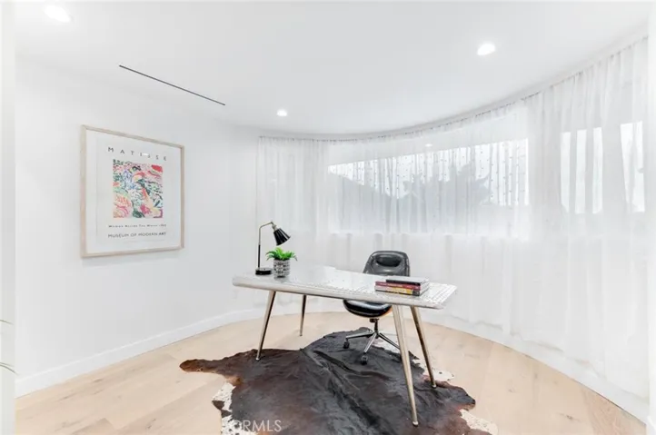 2950 Dona Emilia Drive, Studio City, California 91604
