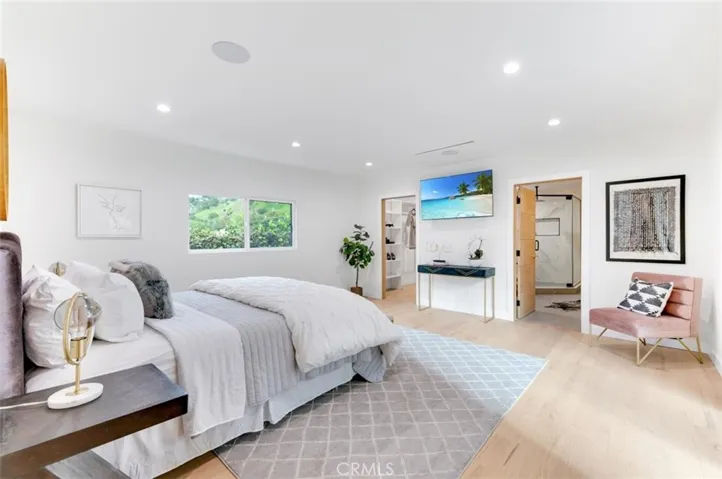 2950 Dona Emilia Drive, Studio City, California 91604
