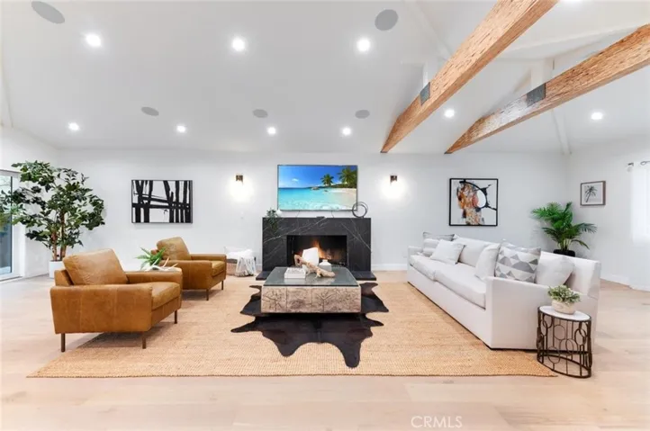 2950 Dona Emilia Drive, Studio City, California 91604