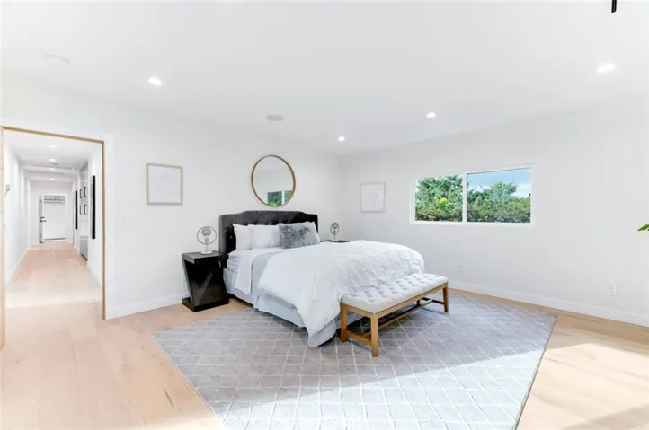 2950 Dona Emilia Drive, Studio City, California 91604