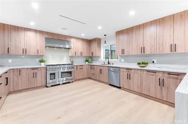 2950 Dona Emilia Drive, Studio City, California 91604