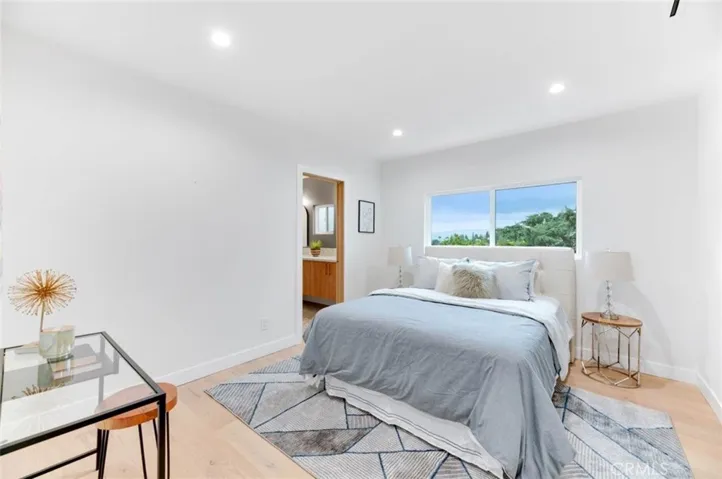 2950 Dona Emilia Drive, Studio City, California 91604