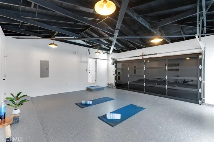 2950 Dona Emilia Drive, Studio City, California 91604
