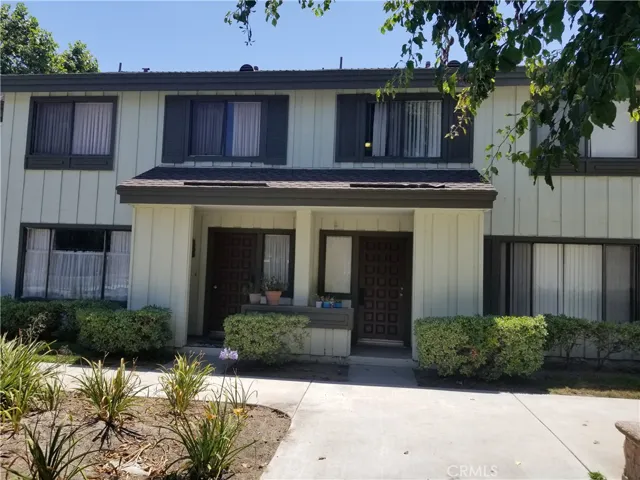 9641 Karmont Avenue, South Gate, California 90280