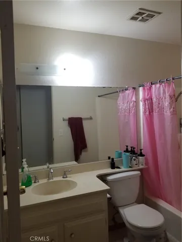 9641 Karmont Avenue, South Gate, California 90280
