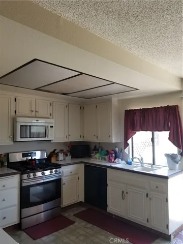 9641 Karmont Avenue, South Gate, California 90280