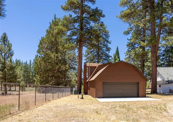 493 Tavern Lane, Big Bear Lake, California 92315