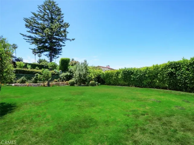 30203 Rhone Drive, Rancho Palos Verdes, California 90275