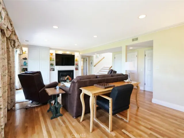 30203 Rhone Drive, Rancho Palos Verdes, California 90275