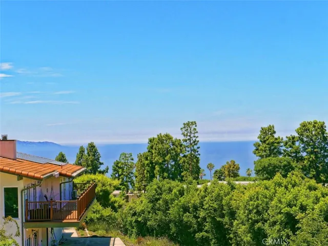 30203 Rhone Drive, Rancho Palos Verdes, California 90275