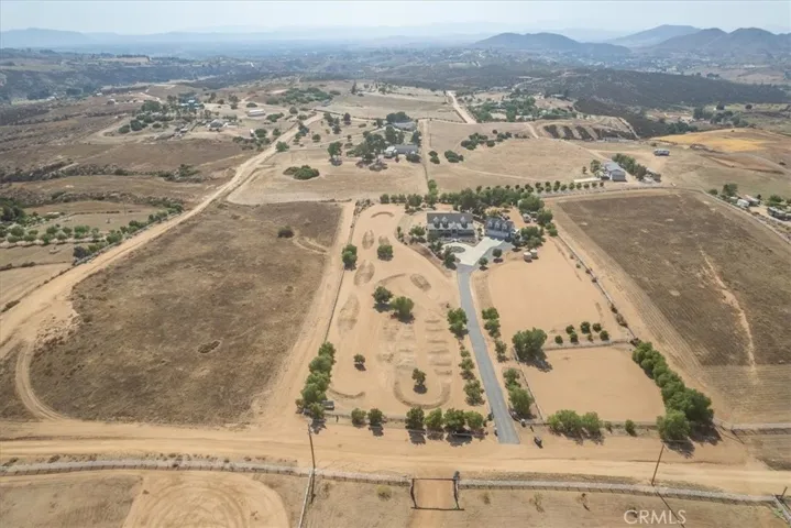 38675 Stratton Road, Temecula, California 92592