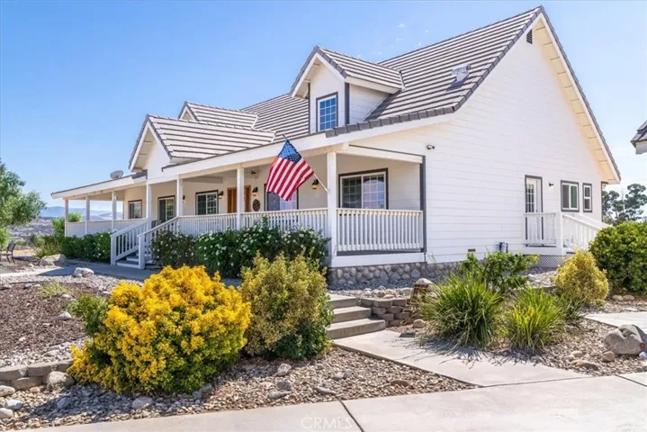 38675 Stratton Road, Temecula, California 92592