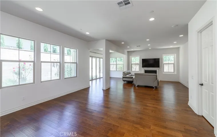 59 Dublin, Irvine, California 92620
