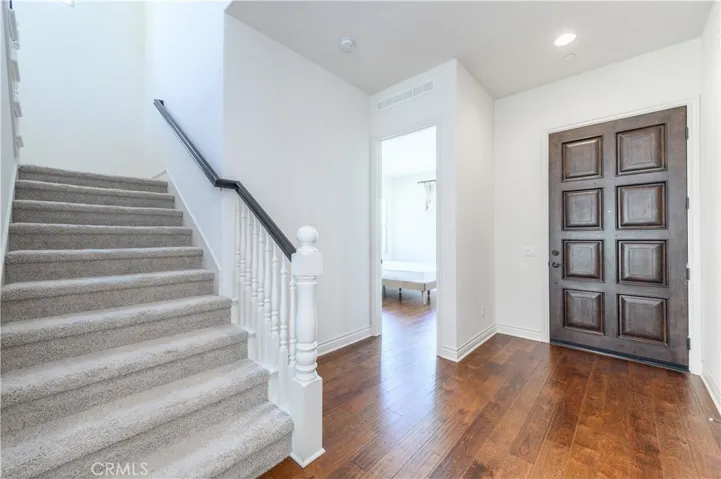 59 Dublin, Irvine, California 92620