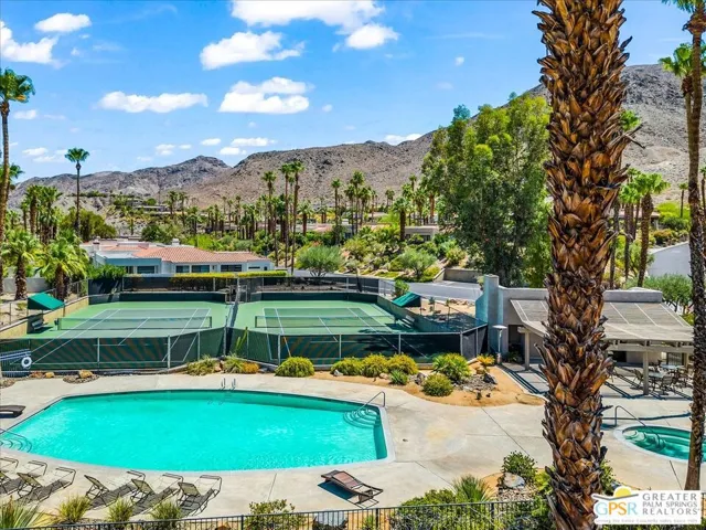 Community pool
