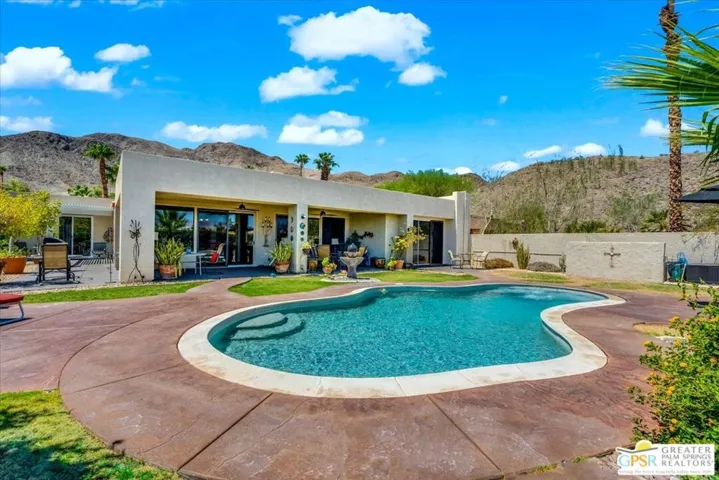 12 Vista Loma Drive, Rancho Mirage, California 92270