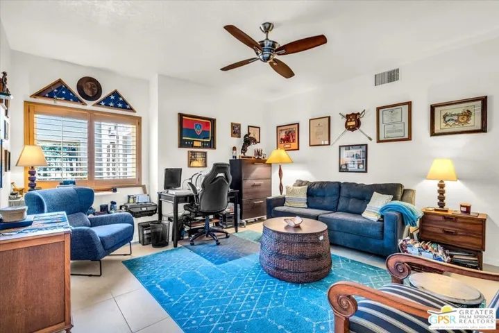3rd bedroom/office/den