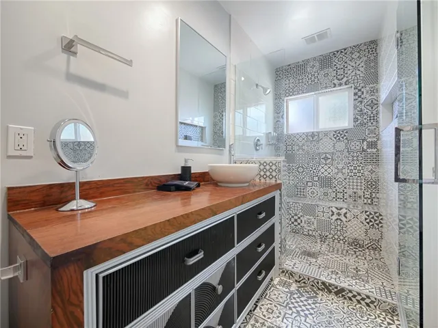 4240 E Calle San Antonio, Palm Springs, California 92264
