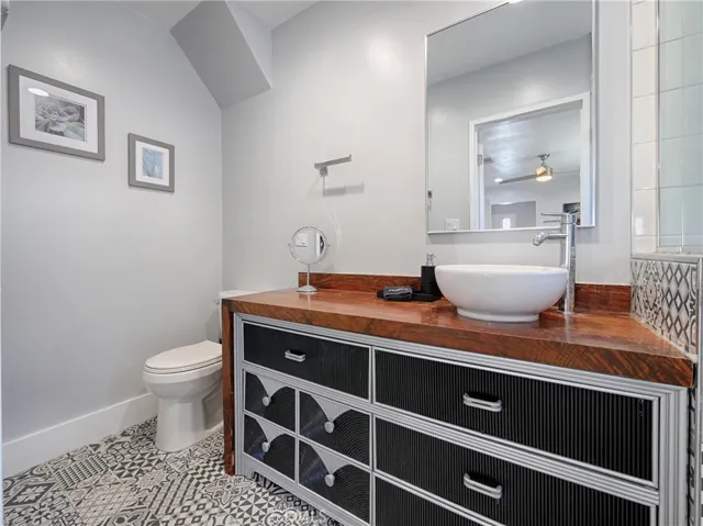 4240 E Calle San Antonio, Palm Springs, California 92264