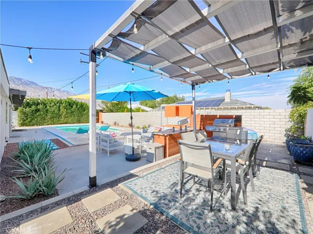 4240 E Calle San Antonio, Palm Springs, California 92264