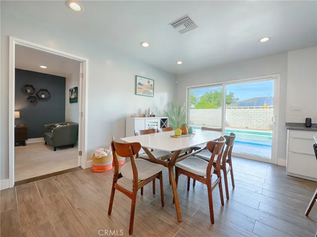 4240 E Calle San Antonio, Palm Springs, California 92264