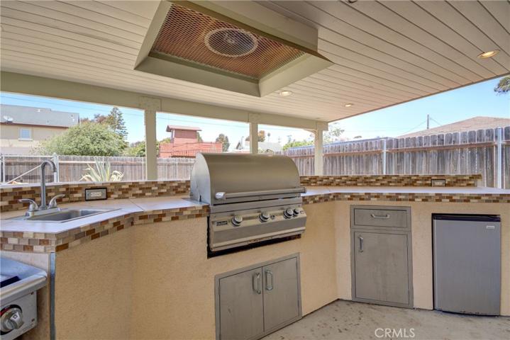 2431 Ocean Street, Oceano, California 93445