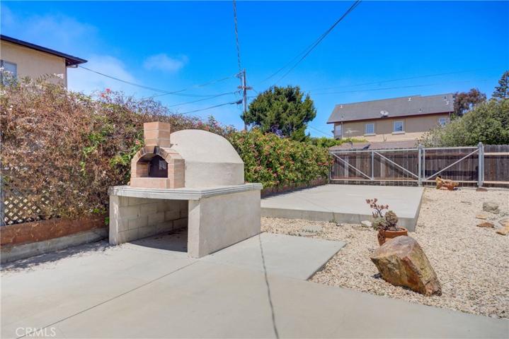 Pizza oven
