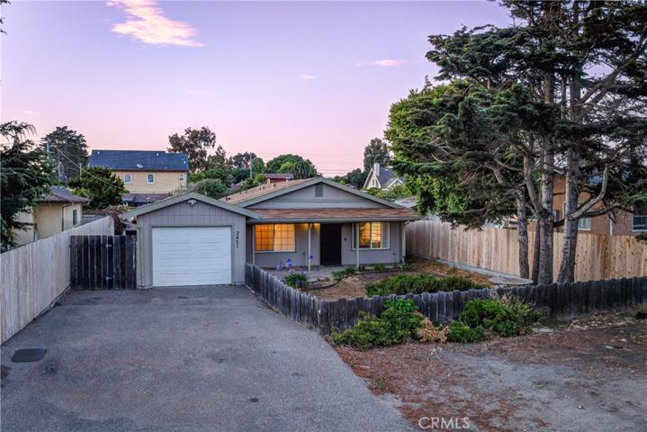 2431 Ocean Street, Oceano, California 93445