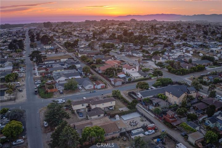 2431 Ocean Street, Oceano, California 93445