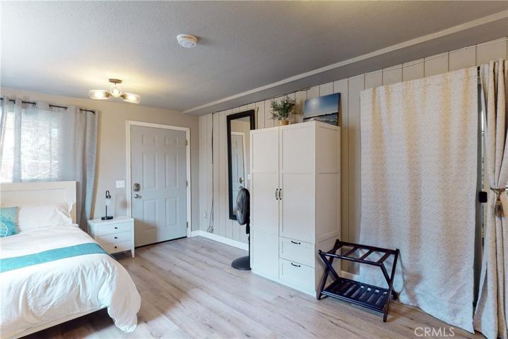 Bonus room with private entrance, perfect for home office.